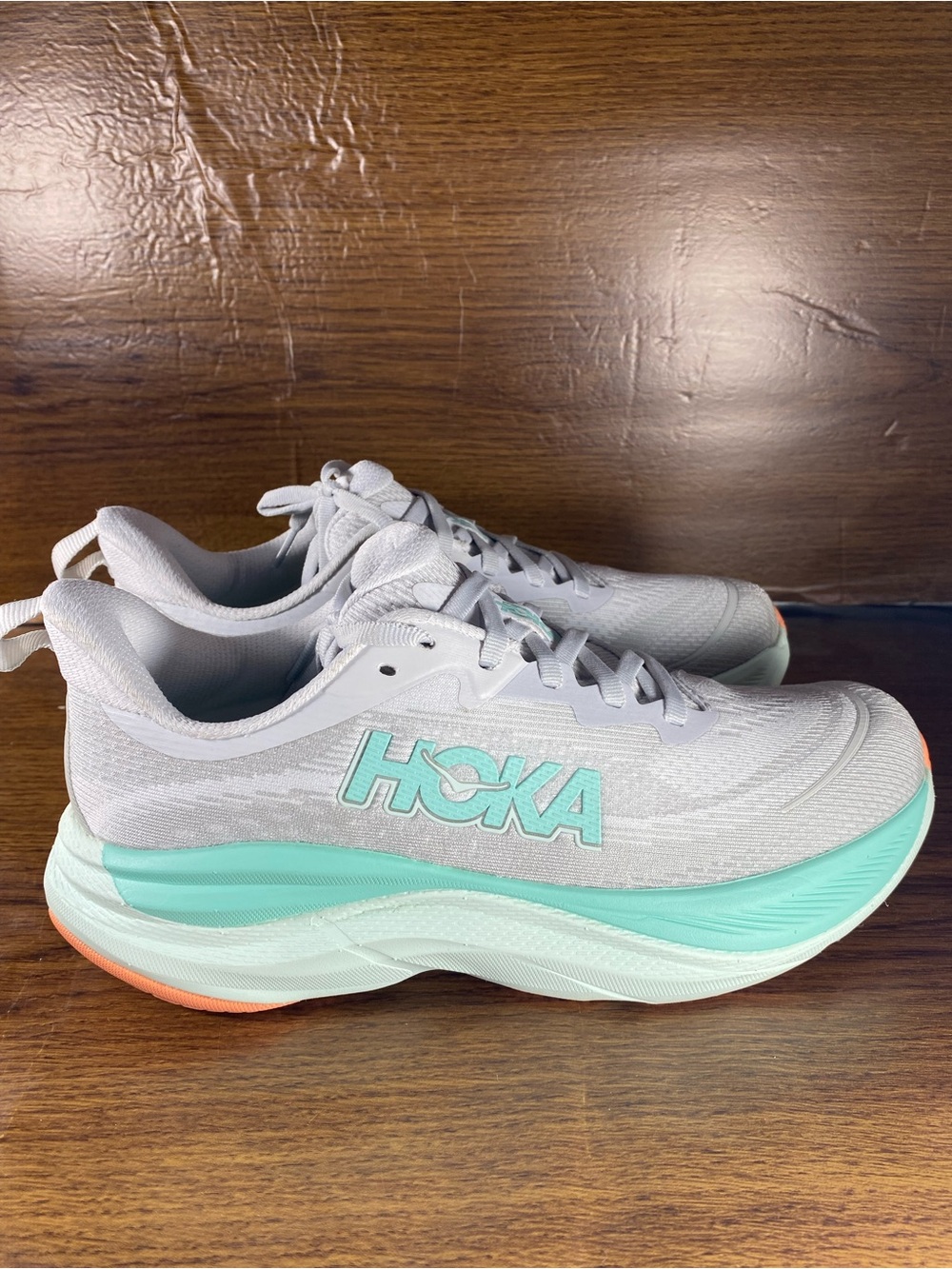 Hoka skyflow womens shoe size 7.5